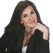 Christine Cashen Headshot