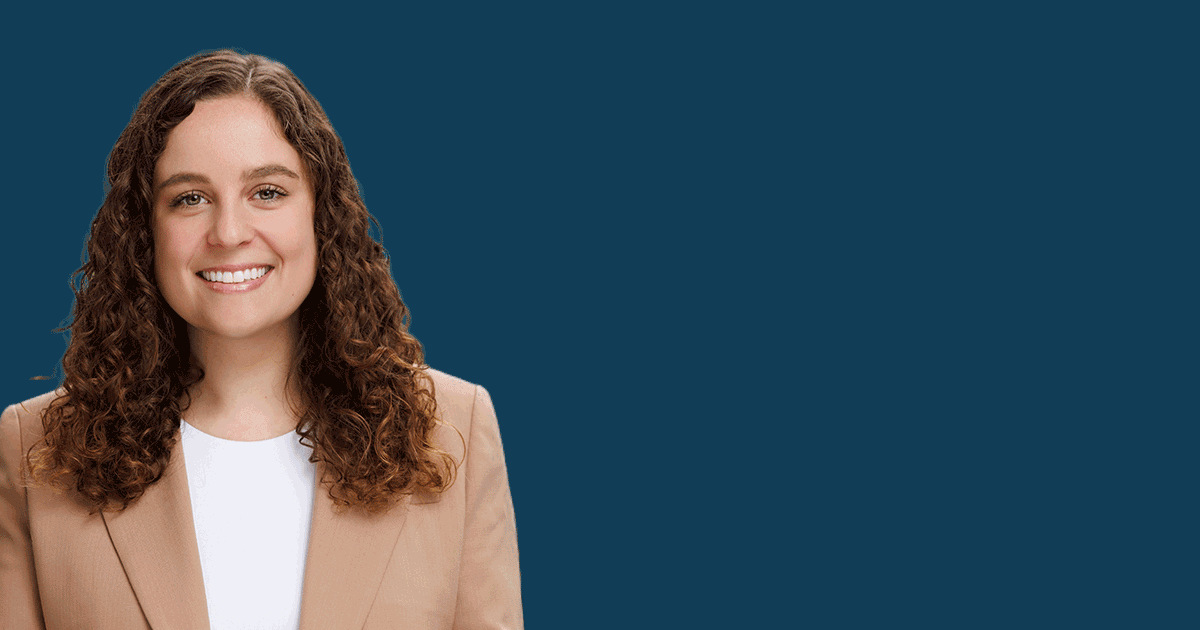 animated graphic of 2023 IAEE Young Professional of the Year Award Winner Lauren Miller
