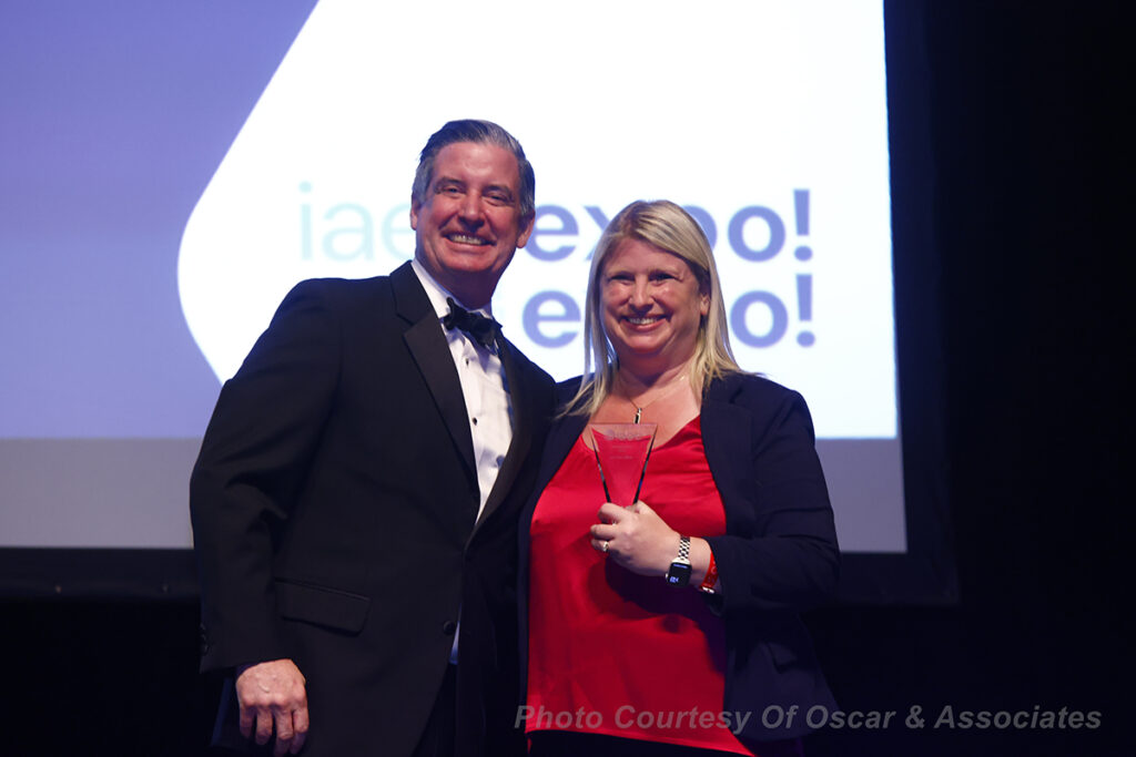 2024 IAEE Awards Committee Chairperson Bob O’Connell presents Julie Pazina, CEM-AP the IAEE Humanitarian Award at the ceremony held during Expo! Expo! IAEE’s Annual Meeting & Exhibition 2024 in Los Angeles, CA.