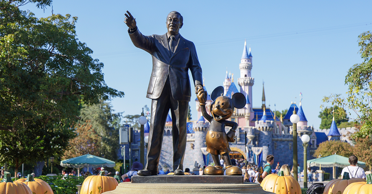 Statue of Walt Disney and Mickey Mouse located in Disneyland, California