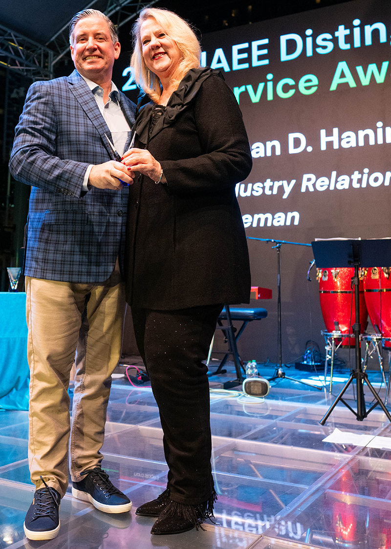 IAEE Awards Committee Immediate Past Chairperson Bob O’Connell presents Susan D. Haning the IAEE Distinguished Service Award at the ceremony held during Expo! Expo! IAEE’s Annual Meeting & Exhibition 2025 in Houston, TX.