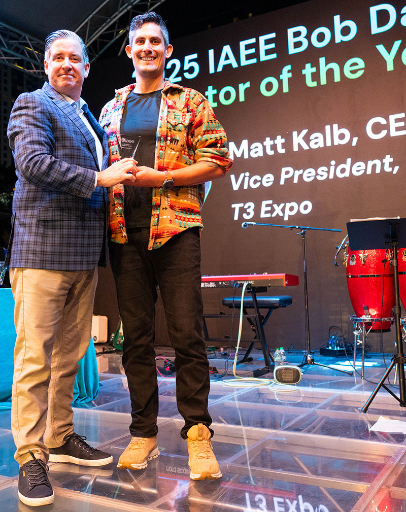 IAEE Awards Committee Immediate Past Chairperson Bob O’Connell presents Matthew Kalb with the IAEE Bob Dallmeyer Educator of the Year Award at the ceremony held during Expo! Expo! IAEE’s Annual Meeting & Exhibition 2025 in Houston, TX.